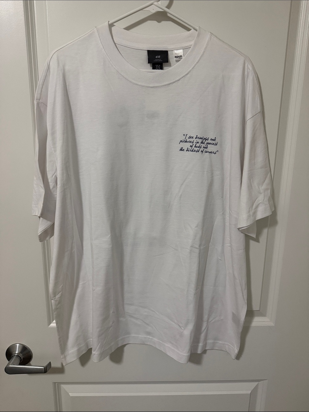 H&M Men’s White Short-Sleeve Crewneck Tee with Small Script Graphic